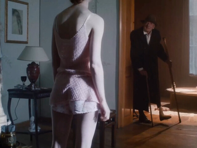 Lena Baader nude, Luise Aschenbrenner sexy – Fabian: Going to the Dogs (Fabian oder Der Gang vor die Hunde) (2021)