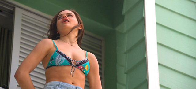 Meganne Young sexy, Joey King sexy, Maisie Richardson-Sellers sexy – The Kissing Booth 3 (2021)