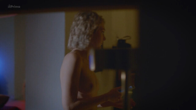 Petra Ben Messaoud nude – Einstein - Pripady nesnesitelneho genia s01e07 (2020)