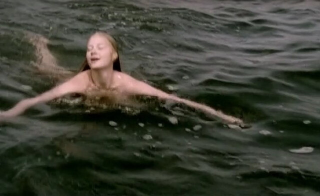 Svetlana Khodchenkova nude – Blagoslovite zhenschinu (2003)