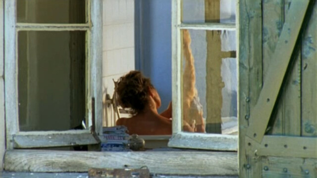 Fanny Cottencon nude – Poil de carotte (2003)