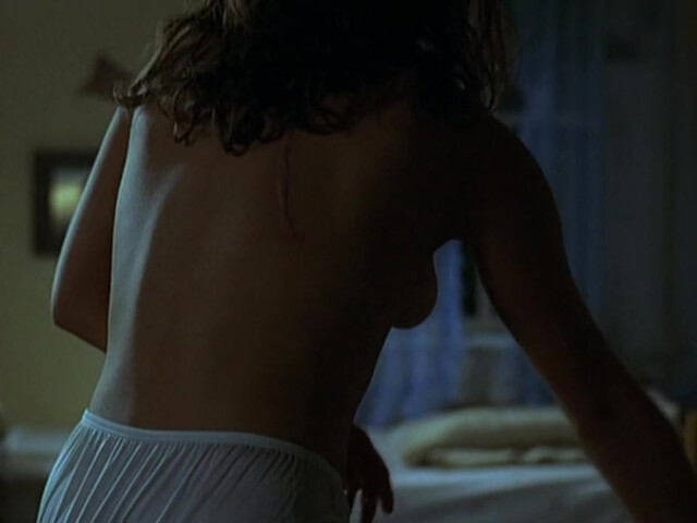 Julia Brendler nude, Kirsten Dunst sexy – Deeply (2000)