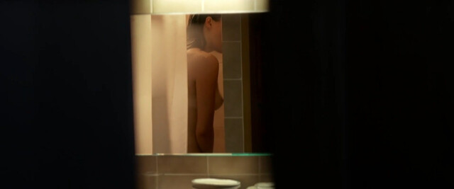 Jennifer Rihouey nude – L'instant infini (2017)