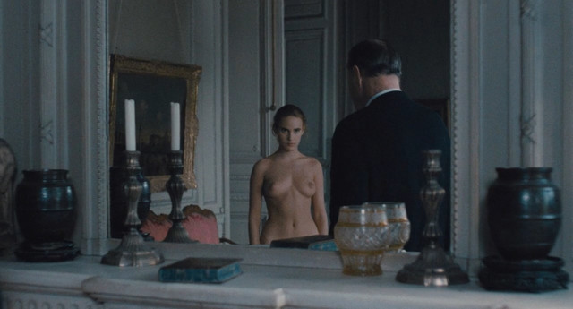 Judith Godreche nude – La Desenchantee (1991)