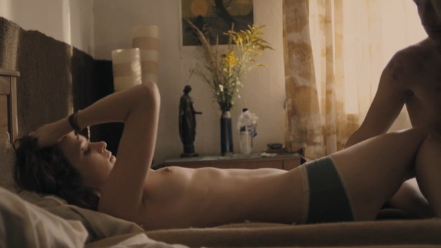 Karla Nina Diedrich nude – Skinny Love (2012)