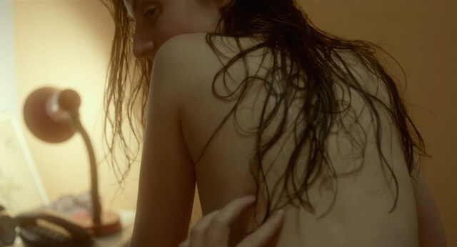 Neta Riskin nude – Anderswo (2014)
