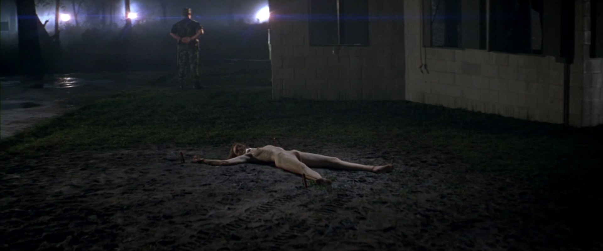 Leslie Stefanson nude – The General's Daughter (1999)
