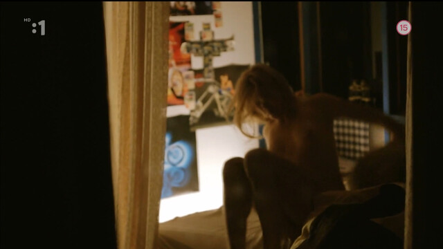 Alena Pajtinkova nude – Nocny trezor (2011)