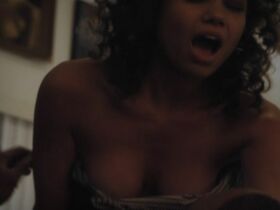 Michele Weaver sexy – Illicit (2017)