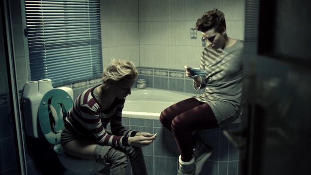 Ecija Ojdanic sexy, Iva Babic sexy – One Shot (Hitac) (2013)