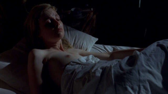 Isabelle Carre nude – Holy Lola (2004)