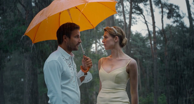 Julia Kaminska sexy, Anna Janik sexy – Narzeczony na niby (2018)