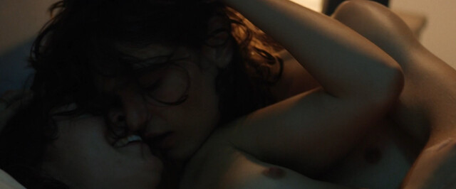 Leone Francois-Janssens nude – Wild Youth (Jeunesse sauvage) (2019)