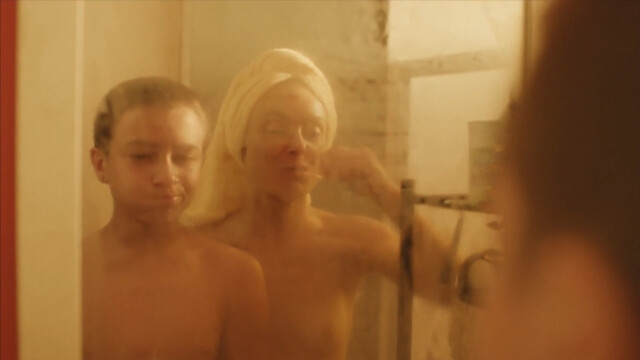 Sophie Alexander-Katz nude – Summer White (Blanco de Verano) (2020)