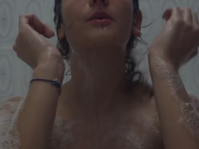 Marta Costa nude – Gasto (2017)