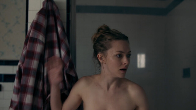 Amanda Seyfried sexy, Natalia Dyer sexy – Things Heard & Seen (2021)
