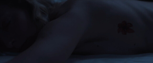 Ingrid Isotamm nude – Tuliliilia (2018)