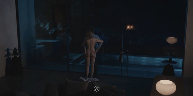Valery Tscheplanowa nude – Das Haus (2021)