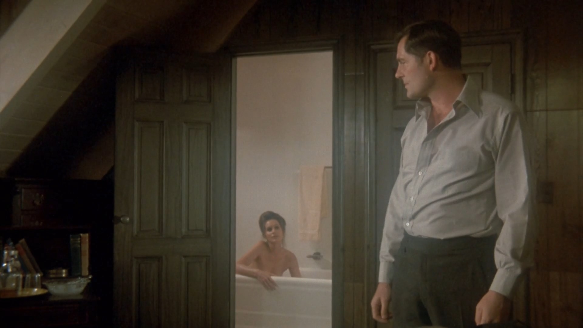 1920px x 1080px - Nude video celebs Â» Sally Kellerman nude â€“ A Reflection of Fear (1973)