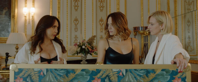 Laura Chiatti sexy, Antonia Liskova sexy, Jun Ichikawa sexy, Chiara Francini sexy – Addio al nubilato (2021)