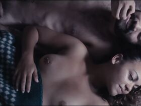 Ana Valentim nude – Verao Danado (2017)