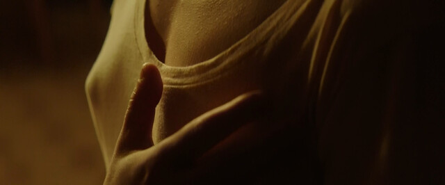 Jenna Thiam nude – Love Affair(s) (Les Choses qu'on dit, les choses qu'on fait) (2020)
