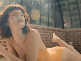 Lea Bonneau sexy – Lupin s01e01 (2020)