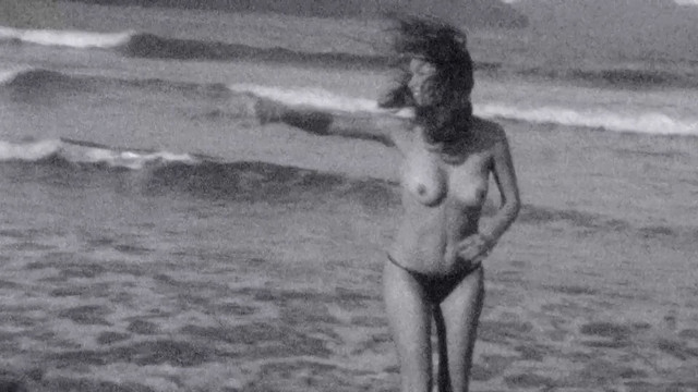 Bruna Marquezine nude – Vou Nadar Ate Voce (2019)