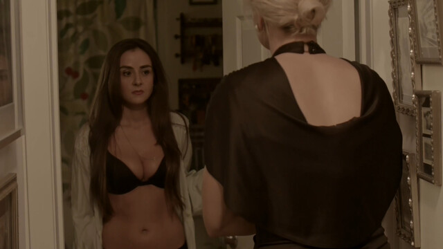 Rebecca Fraiser sexy – Lady Lazarus (2016)