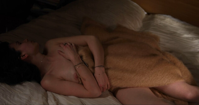 Julie Granier nude – Boca de Sangre (2013)