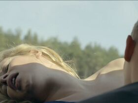Agnieszka Warchulska sexy, Magdalena Mascianica sexy – Milk (2017)