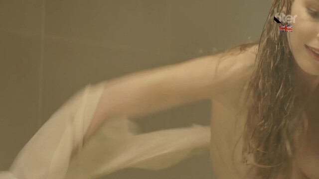 Claire Keim nude – La Nouvelle Blanche Neige (2011)