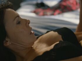 Julie Graham sexy – Penance s01e02 (2020)