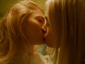 Anastasiya Krylova sexy, Natalya Bardo sexy – Trudnyye podrostki s02e07 (2020)