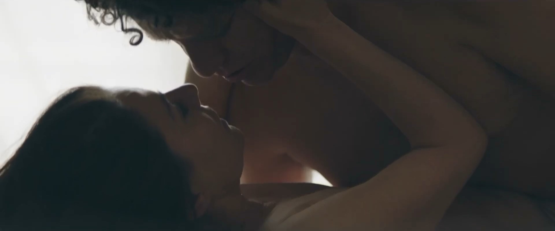 Ana Fernandez sexy – Leon y Morgana (2018)