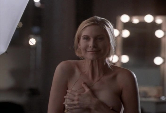 Elizabeth Mitchell nude, Angelina Jolie nude - Gia (1998) [Unrated Edition]