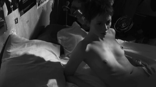 Yuliya Marchenko nude – Yungfrau (2007)