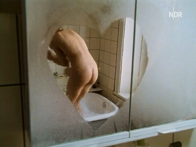 Nicolette Krebitz nude – Schicksalsspiel (1993)