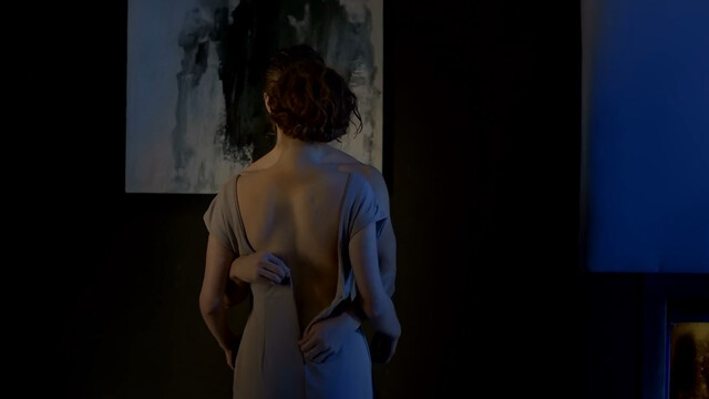 Sara Etienne (Sara Linaje) sexy – Replica (2014)