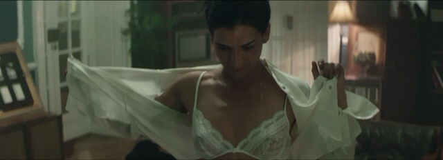 Daniela Schmidt sexy – Mountain (2012)