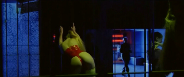 Stefania Rocca nude - La cura del gorilla (2006)