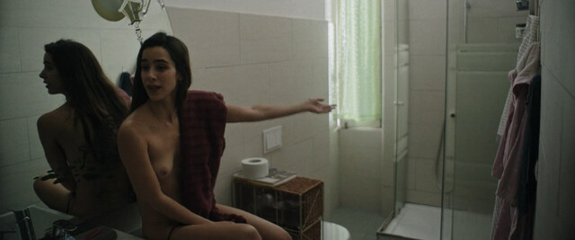 Chabeli Sastre Gonzalez nude - The Turning Point (La svolta) (2021)