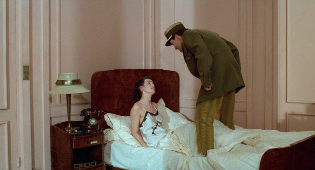 Valerie Kaprisky nude - My Friend the Traitor (Mon ami le traitre) (1988)