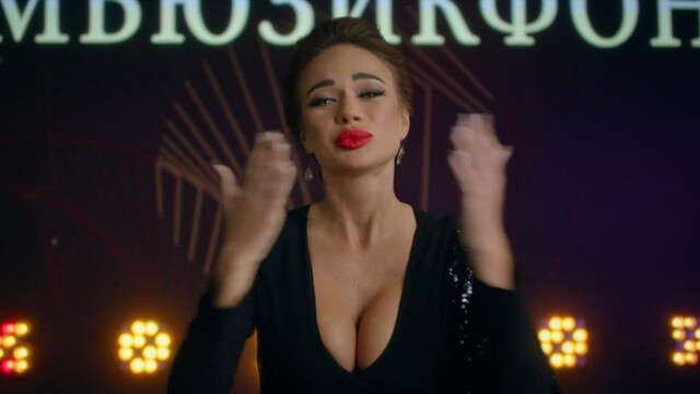 Yana Koshkina sexy - Modnyy sindikat s01e03 (2022)