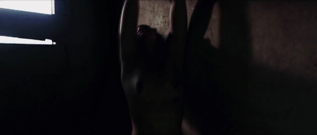 Lorena Aloli nude - A Capital dos Mortos 2 Mundo Morto (2015)