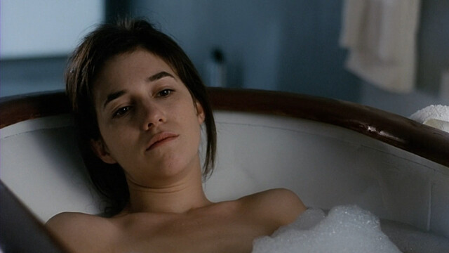 Charlotte Gainsbourg nude - The Intruder (1999)