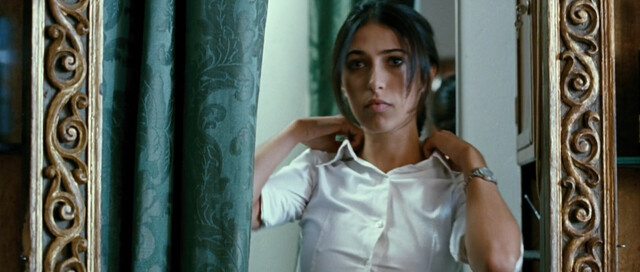 Olivia Magnani nude - Le conseguenze dell'amore (2004)