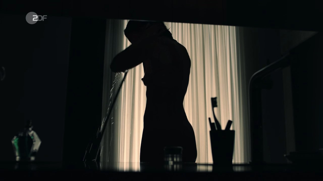 Nude Video Celebs Lisa Maria Potthoff Nude Eine Riskante