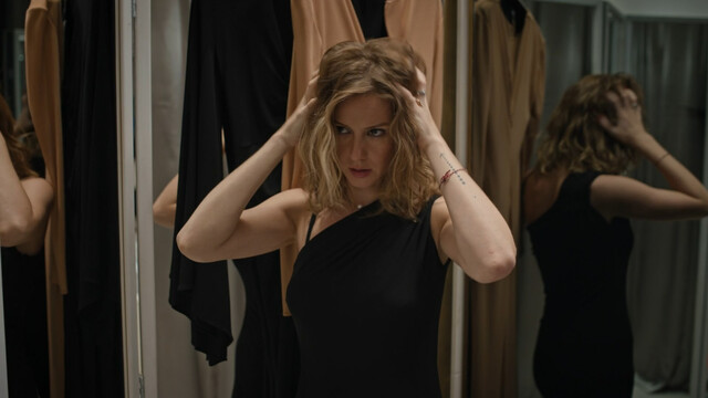 Nadezhda Mikhalkova (Nadia Mikhalkova) sexy, Anna Mikhalkova sexy, Anastasiya Mikulchina sexy – Nominatsiya s01e01 (2022)