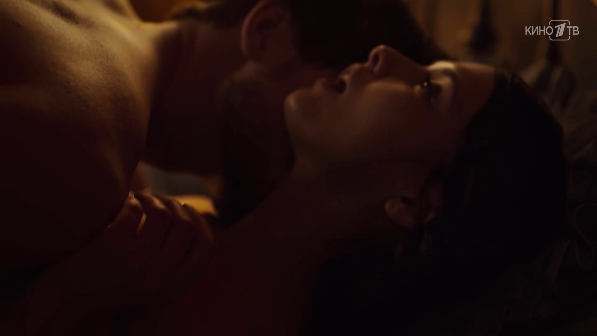 Anastasiya Ukolova sexy, Lyubov Aksyonova sexy – Tsyplyonok zharenyy s01e06-08 (2019-2022)